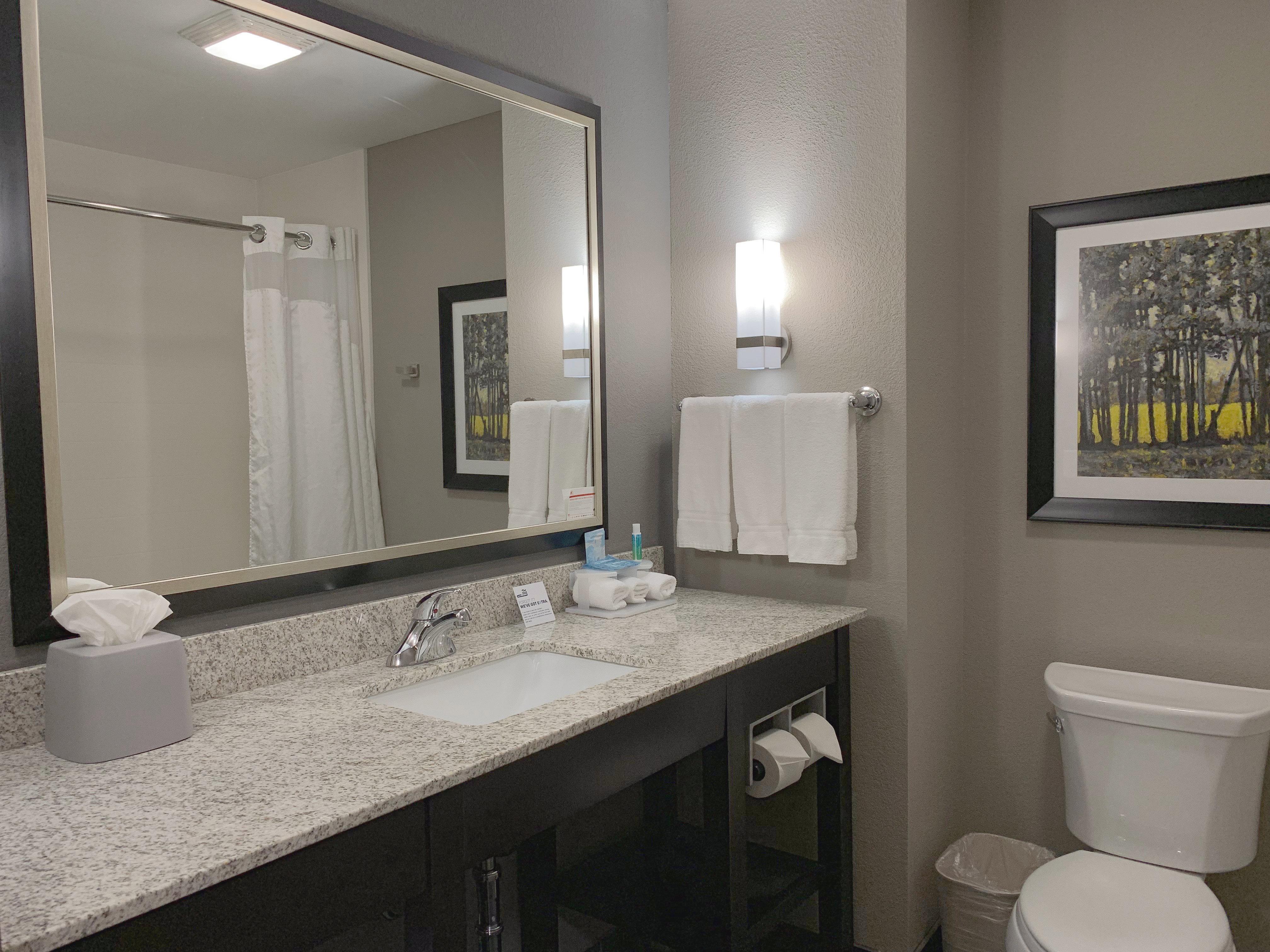 Holiday Inn Express And Suites Madison Central By Ihg Buitenkant foto