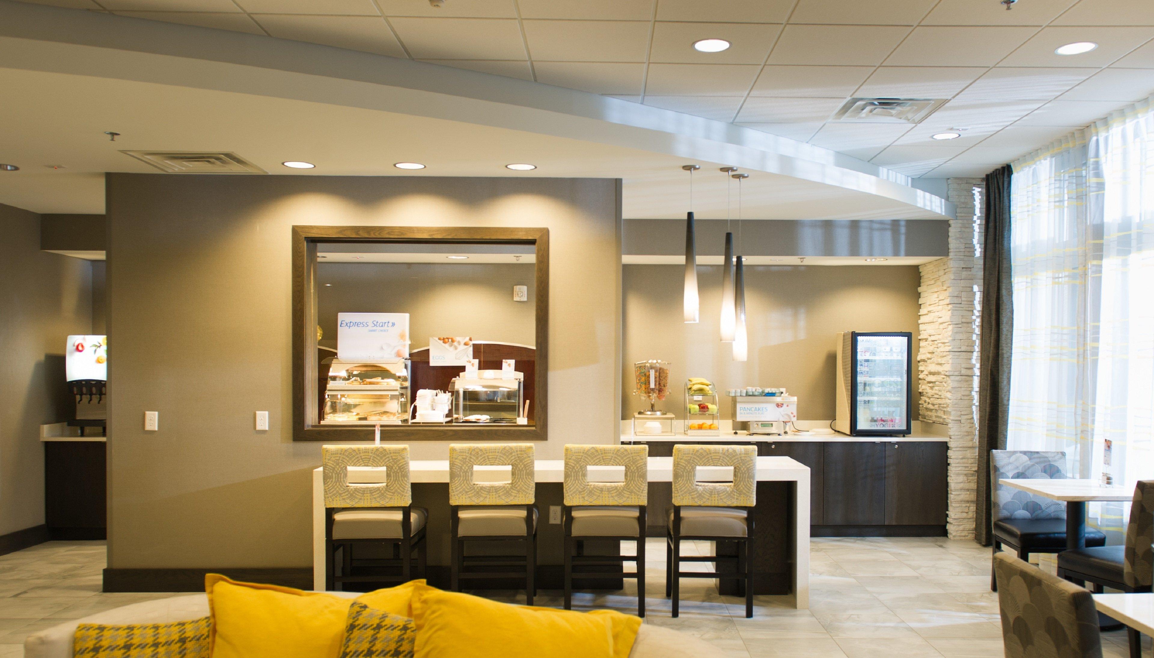 Holiday Inn Express And Suites Madison Central By Ihg Buitenkant foto