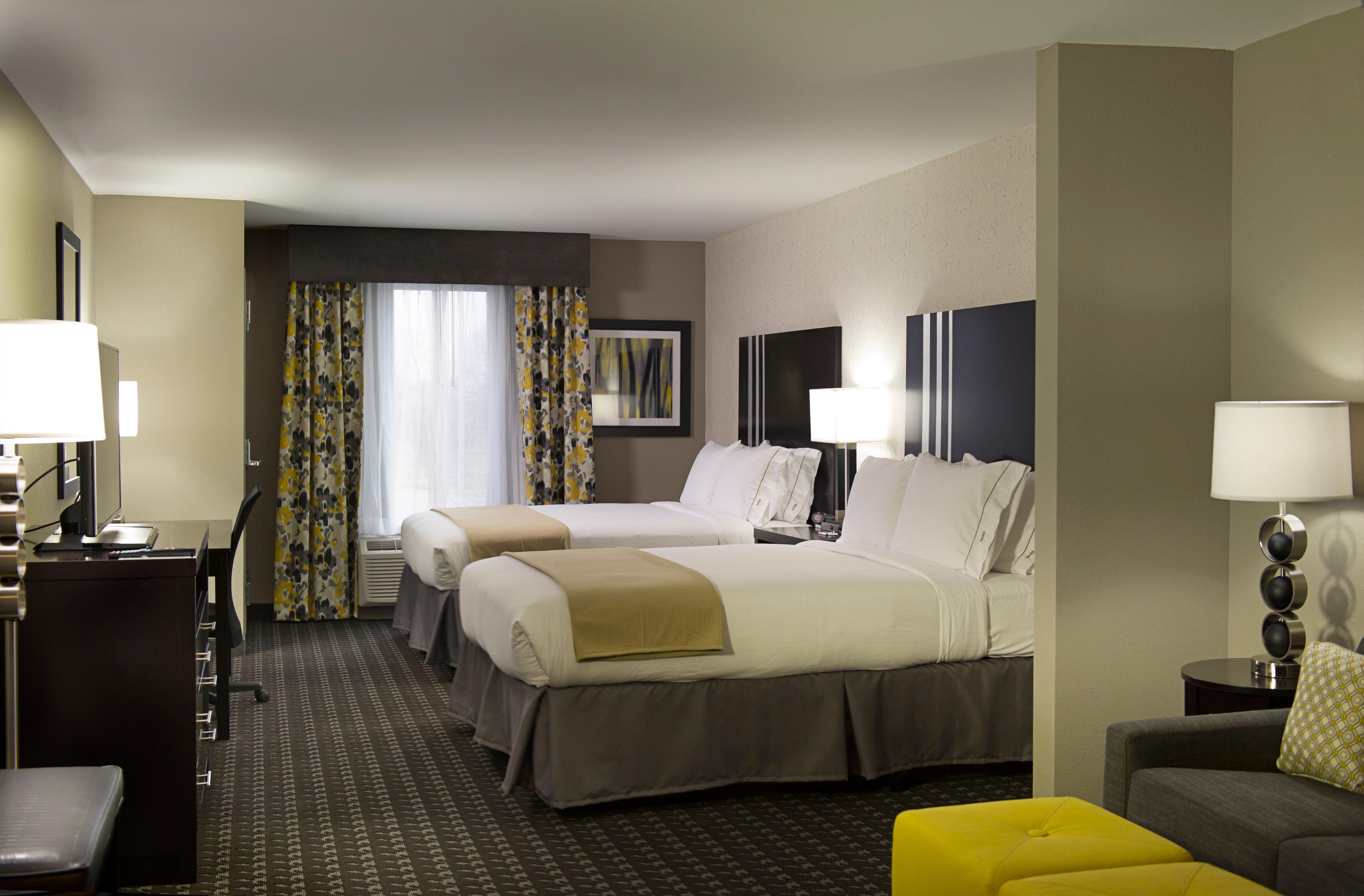 Holiday Inn Express And Suites Madison Central By Ihg Buitenkant foto